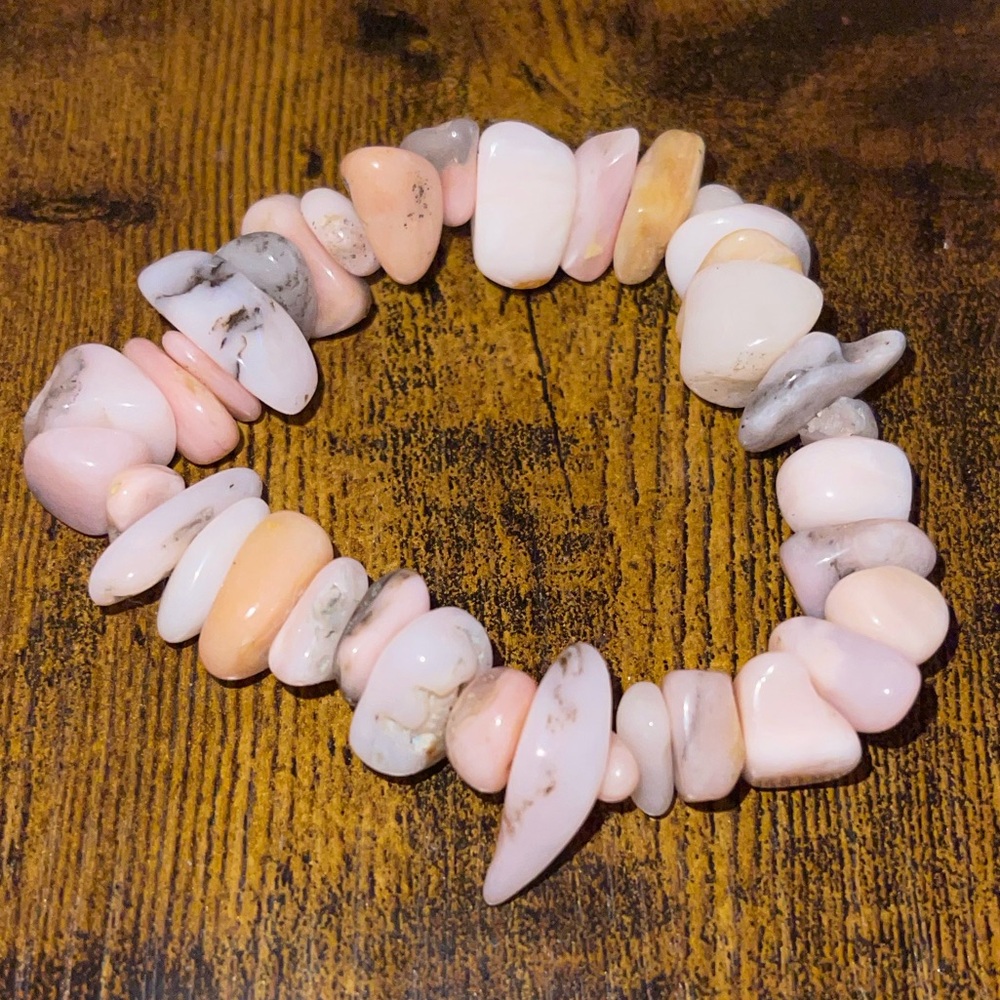 “Australian” Pink Opal chip bracelet